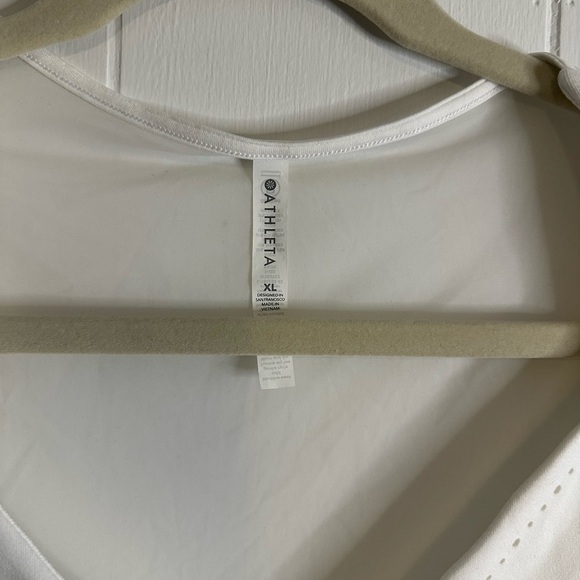 ATHLETA White cropped top size XL - Picture 4 of 4